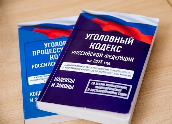 Житель Урала уснул пьяный, а проснулся с ножевым ранением в животе