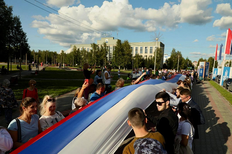 Югорчанам напомнили, когда ждать следующие четырехдневные выходные дни