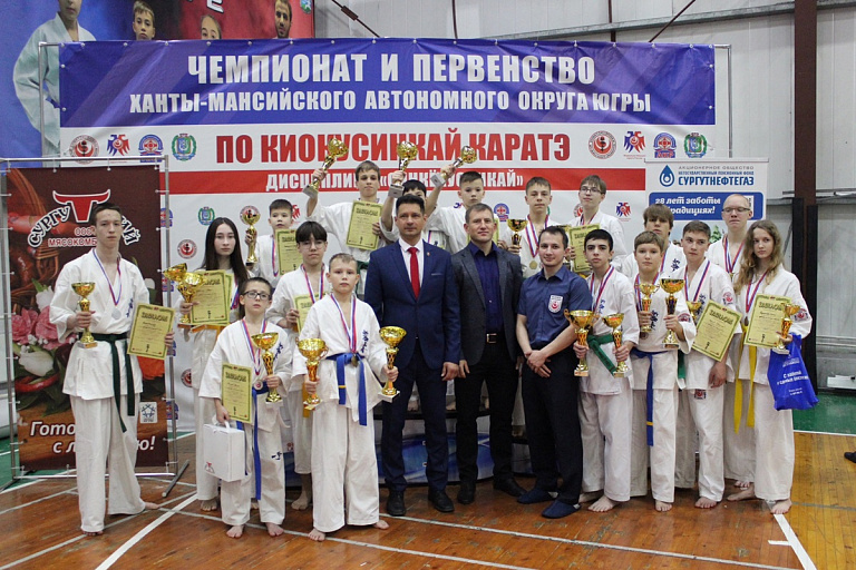 Более семидесяти медалей разыграли на Чемпионате и первенстве Югры по синкекусинкай