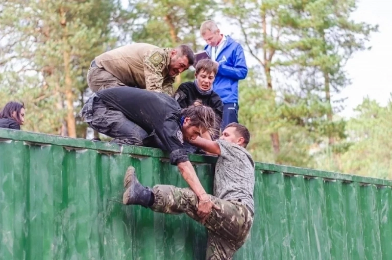 В Югре ветераны СВО поучаствовали в военно-спортивной игре «Z86»