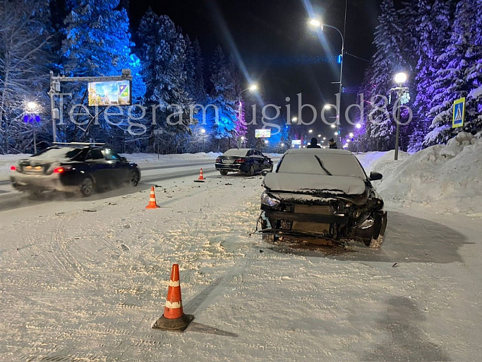 Две автоледи попали в ДТП в Ханты-Мансийске