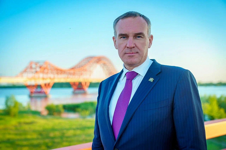 Губернатор Югры Руслан Кухарук принимает поздравления с днем рождения