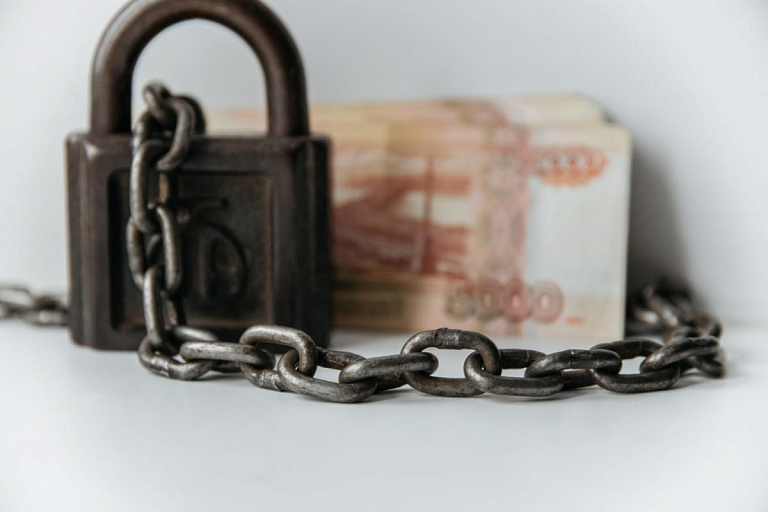 В Сургуте задержана глава отдела миграции МВД за получение взятки