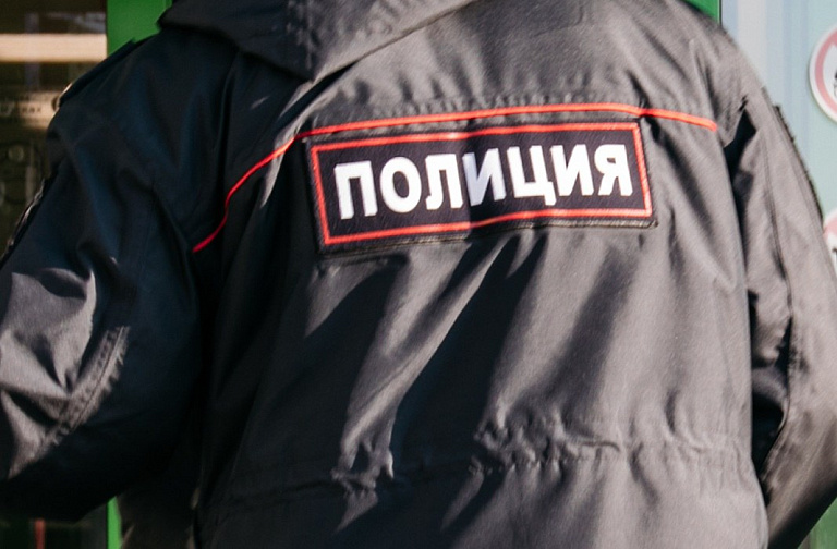 Полиция Нефтеюганска задержала сутенершу с проститутками