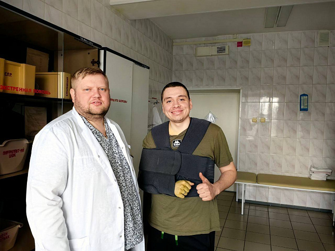 Хирурги Сургута вернули хоккеисту возможность двигаться без боли