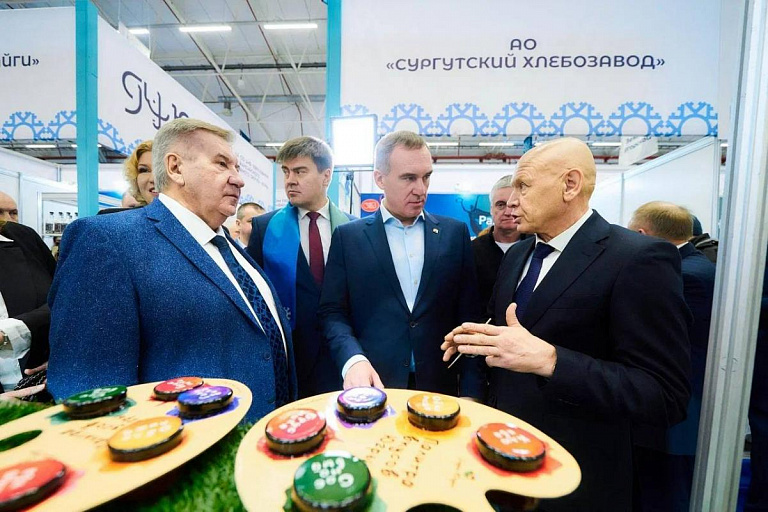 Более 230 предпринимателей участвуют в выставке «Товары земли Югорской»