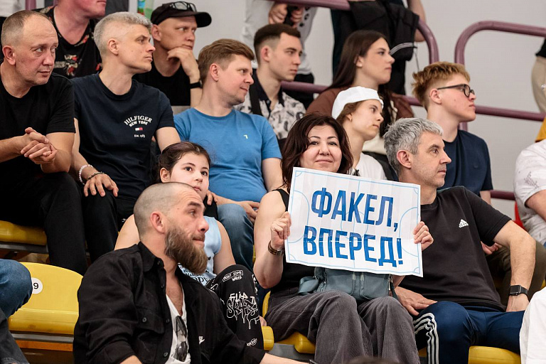 Сургутский «Факел» ждет проверка действующим чемпионом России по футзалу