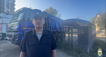 В ХМАО во дворе дома грузовик насмерть сбил пенсионера